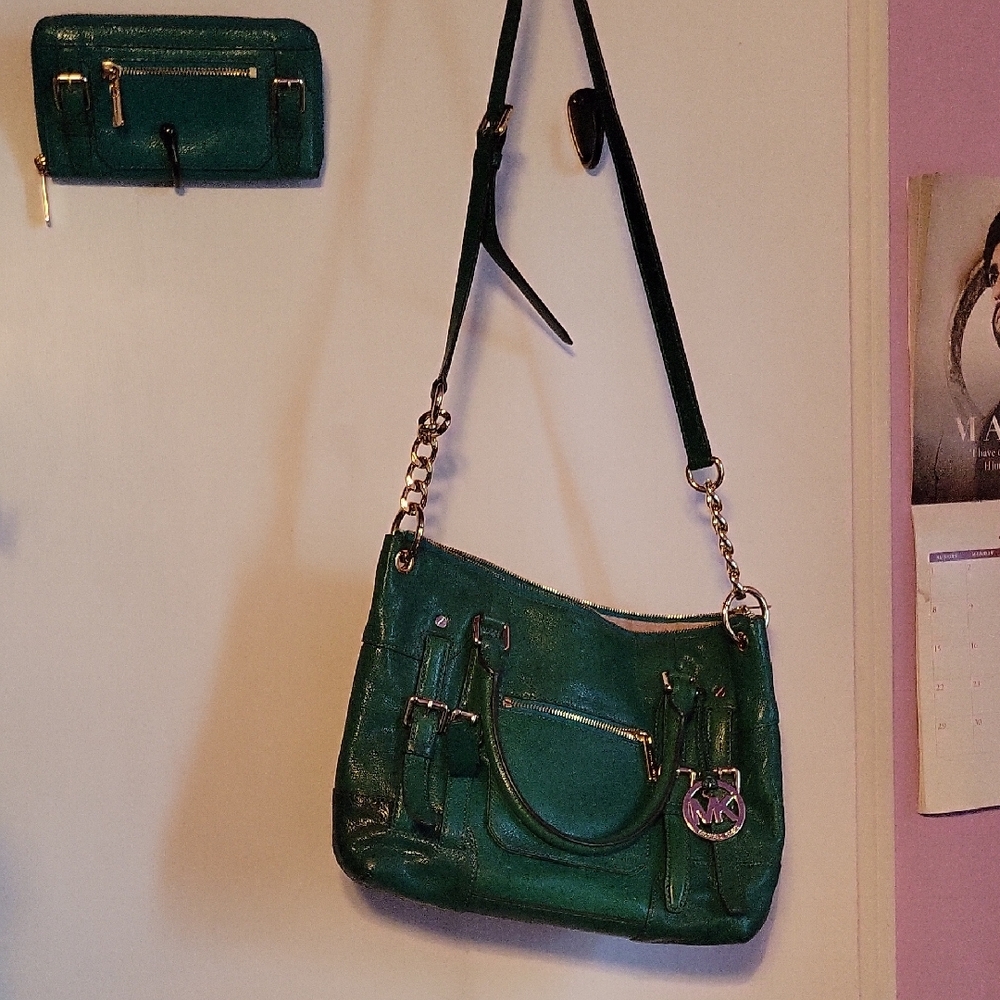 Michael Kors Green Leather Shoulder Bag with Silver Hardware & Wallet